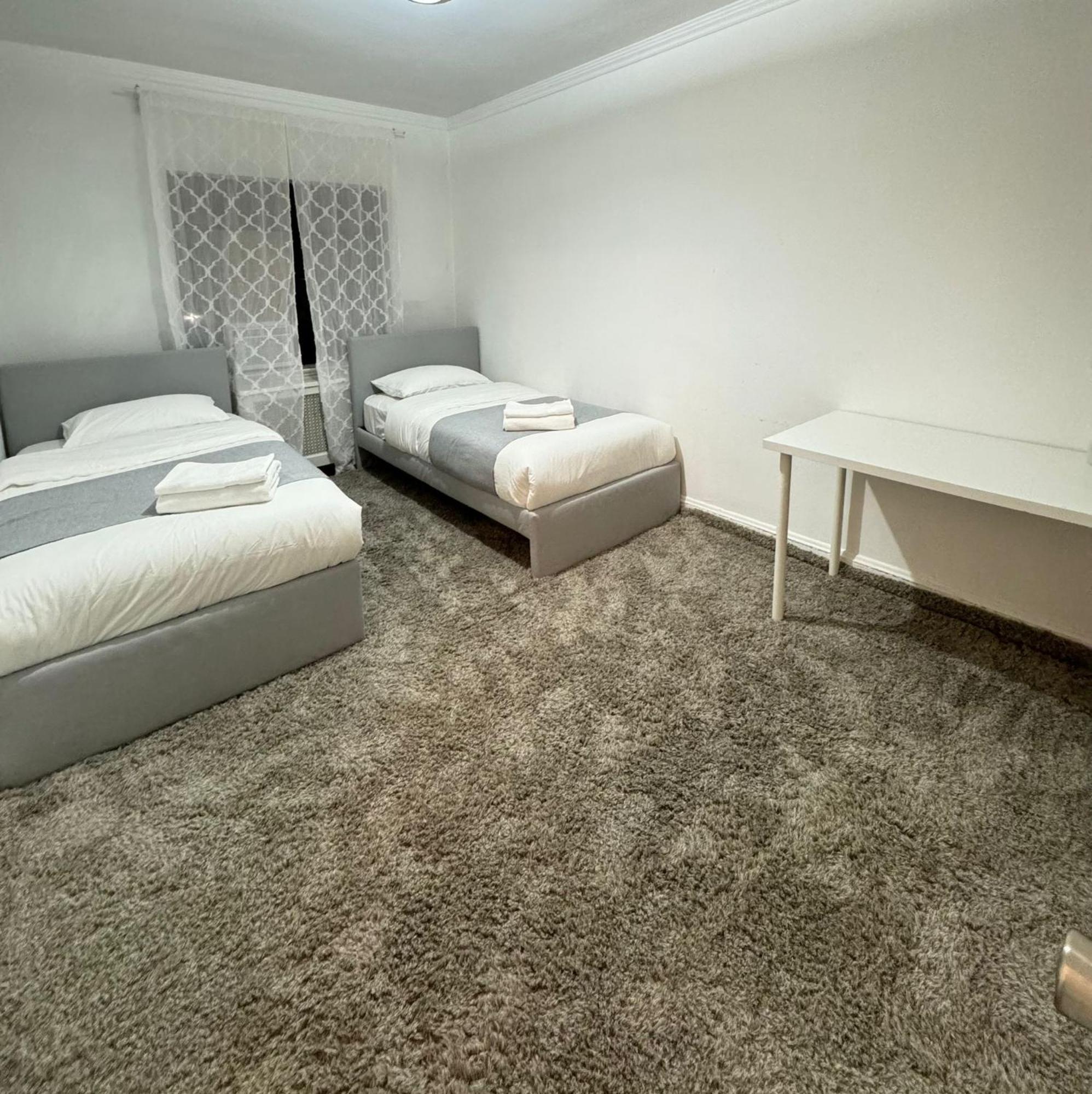 Stay Rego Park New York Exterior foto